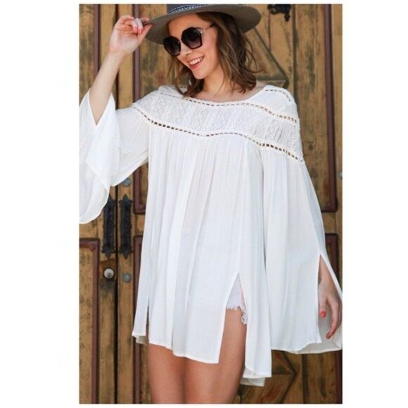 𝅺POL Woven  Gauze Top Lace Contrast & Bell Sleeves - Picture 13 of 16